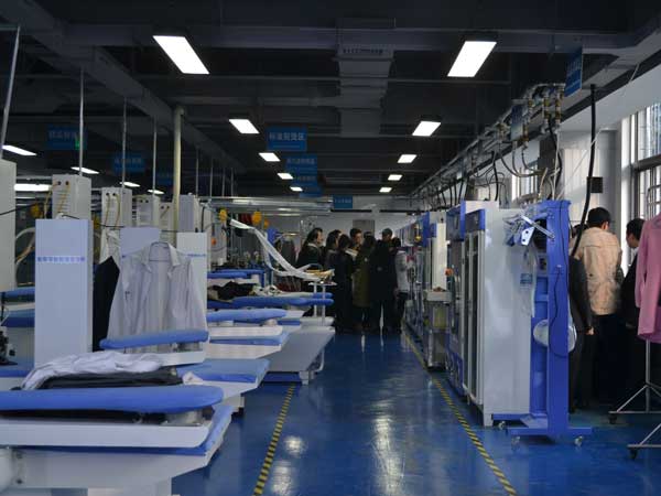 在河北，要關心河北干洗店設備價格和品質(zhì)