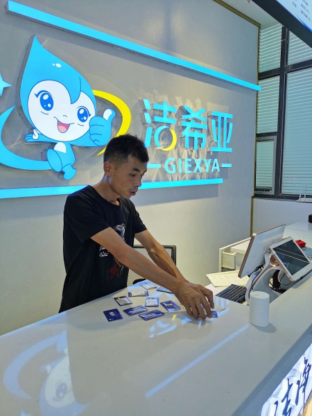洗衣店設(shè)備價(jià)格多少錢(qián) 根據(jù)店面的規(guī)模而定